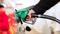Japonya'da enflasyon benzine desteği devam ettirebilir