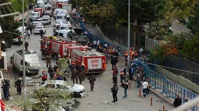 İstanbul Yenibosna'da karakol yakınında patlama! | Genel Haberler