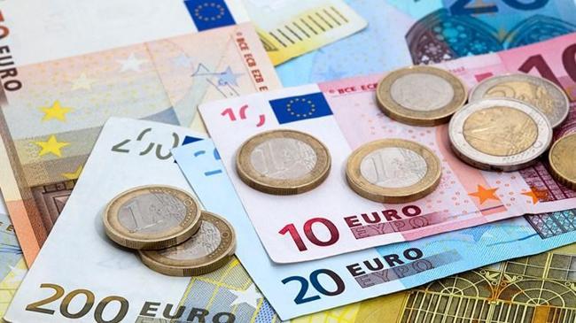 Euro için 25'inci yılında AB'den kutlama mesajı  | Genel Haberler