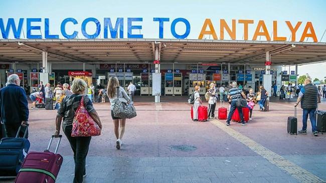 Antalya'da turizm rekoru kırıldı | Genel Haberler