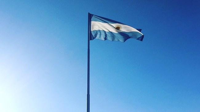 Arjantin'de enflasyon 3 haneye dayandı | Ekonomi Haberleri