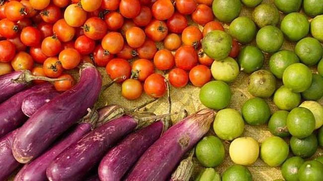 Türk meyve ve sebzesi iki haftada raflarda | Ekonomi Haberleri