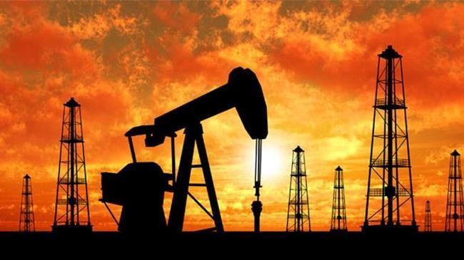 Petrolde belirsizlik düşüşü | Emtia Haberleri