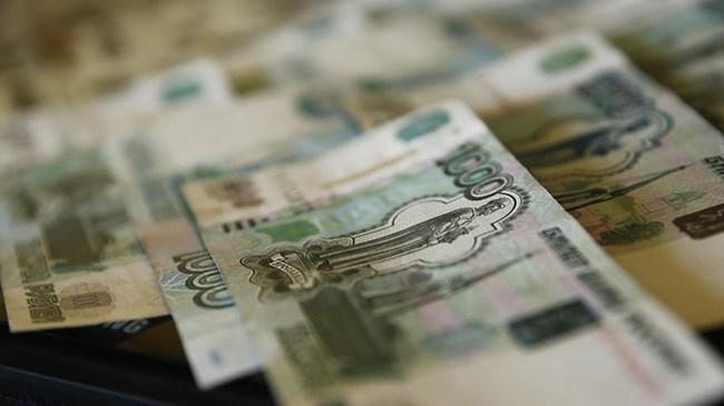 Rusya'nın bütçe fazlası 2 trilyon rubleye yaklaştı  | Ekonomi Haberleri
