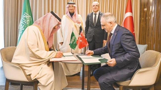 Suudi Arabistan Kalkınma Fonu (SFD), Türkiye ile 55 milyon dolarlık yeni bir kredi anlaşması imzaladığını duyurdu. 