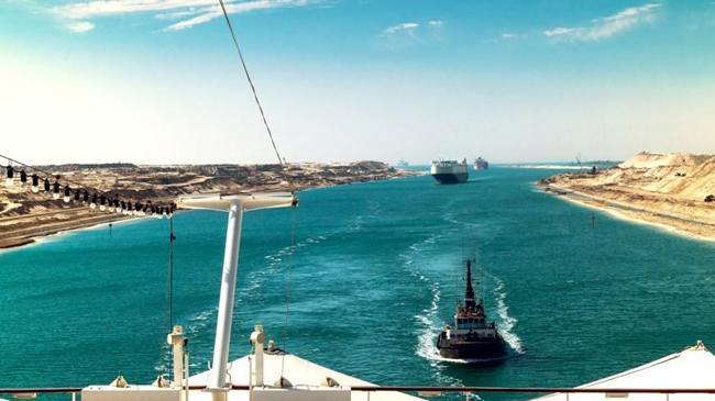 Dev gemiler Süveyş Kanalı'ndan vazgeçti | Genel Haberler