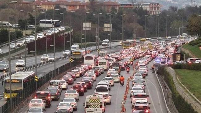 1.7 milyon ağır hasarlı araç trafikte ama endişeye gerek yok | Ekonomi Haberleri