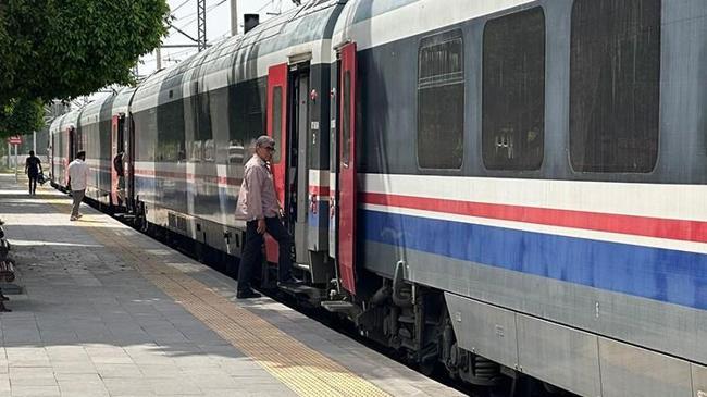 Mersin-Adana demiryolu hattında YHT molası  | Genel Haberler